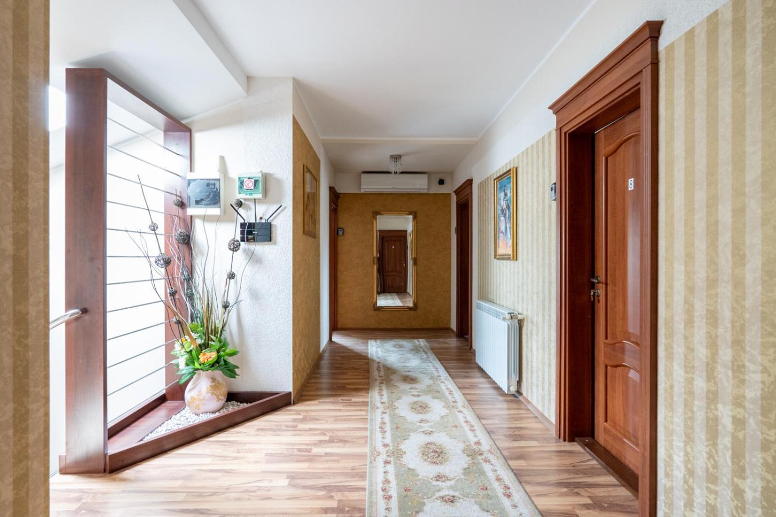 Farawayhomes Aparthotel Near Vienna Airport - Anytime Self Check-In Bruck an der Leitha Esterno foto