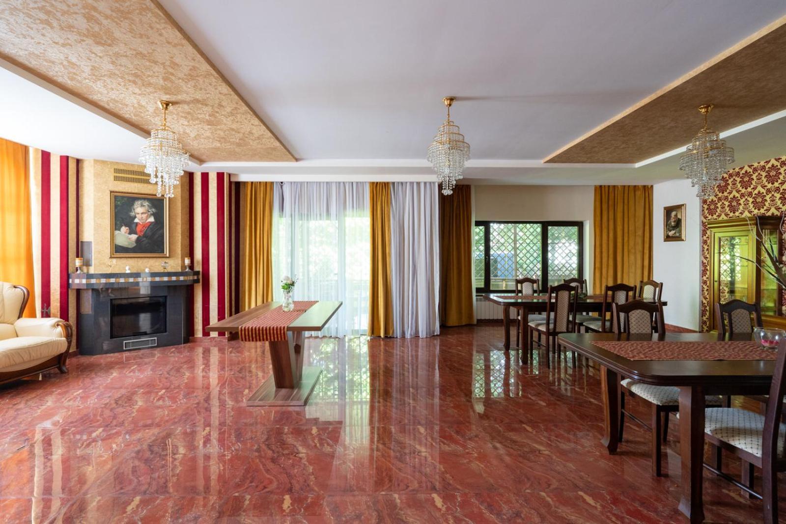 Farawayhomes Aparthotel Near Vienna Airport - Anytime Self Check-In Bruck an der Leitha Esterno foto