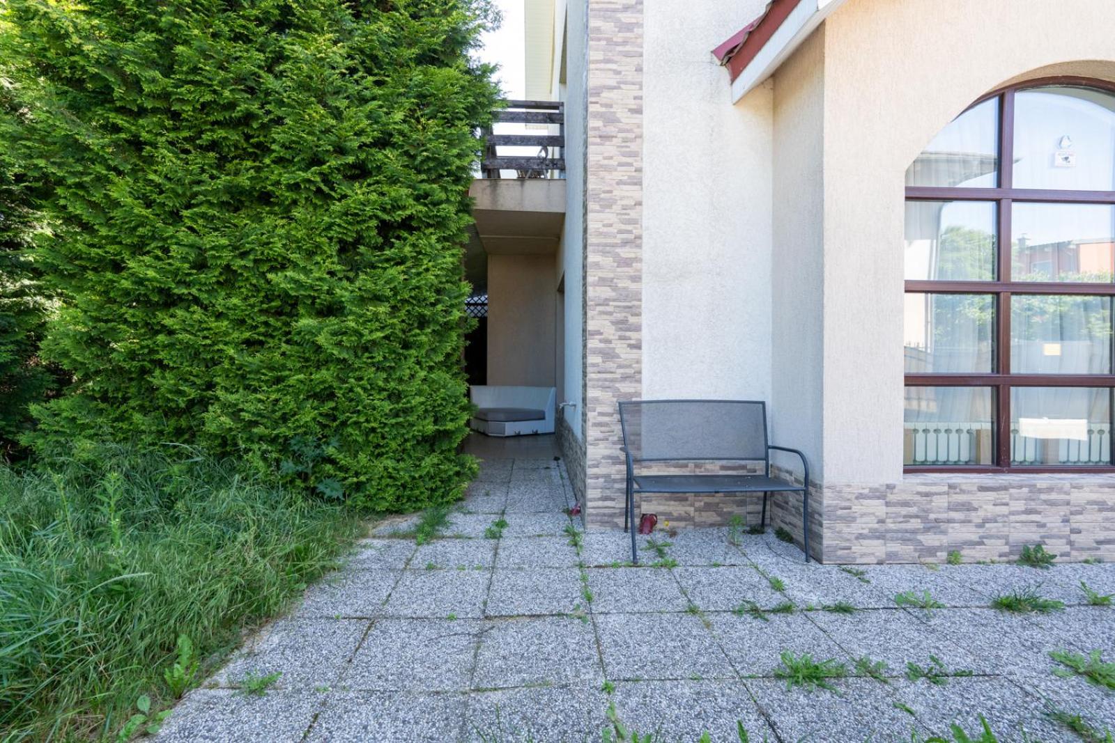 Farawayhomes Aparthotel Near Vienna Airport - Anytime Self Check-In Bruck an der Leitha Esterno foto